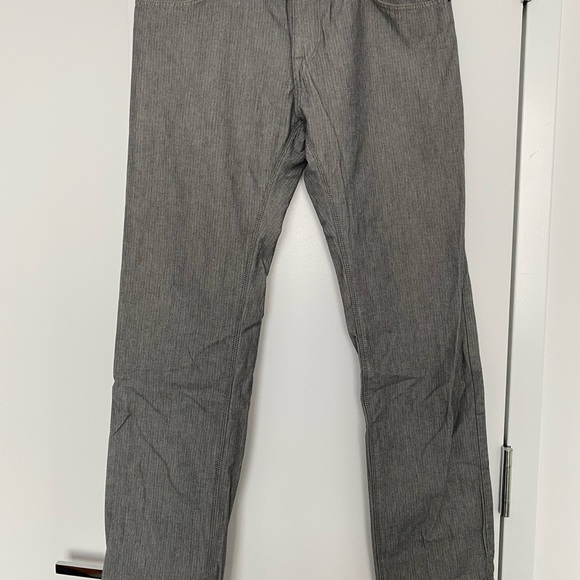 HUGO BOSS PANTS - Picture 2 of 5